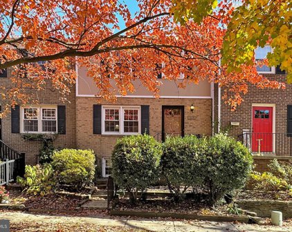 1615 Hancock Ave, Alexandria