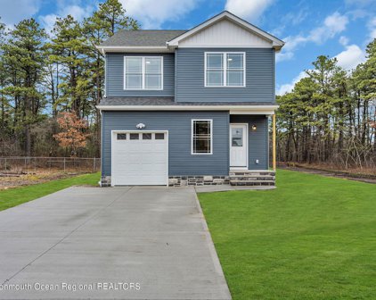 1241 Englemere Boulevard, Toms River