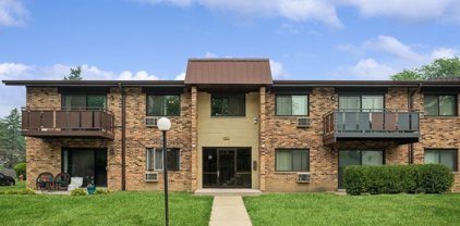 2612 N Windsor Drive Unit #201, Arlington Heights