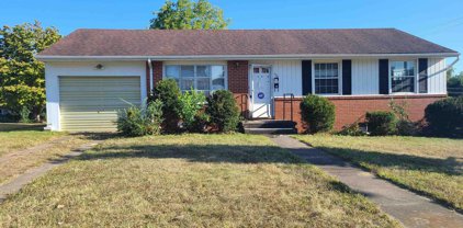 100 Link Rd, Waynesboro
