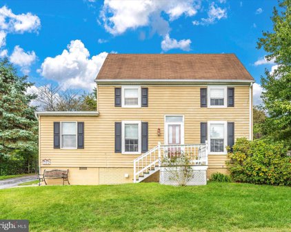 104 Rouzer Ln, Thurmont