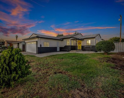 808 Larimore Avenue, La Puente