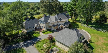 547 Taugwonk Road, Stonington