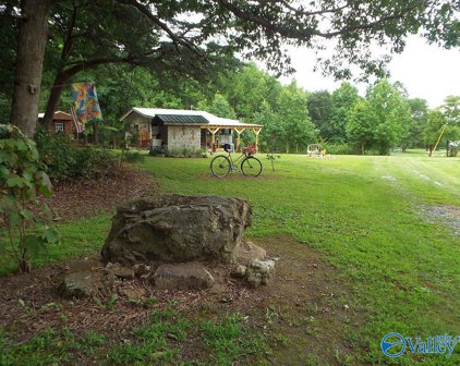 2400 County Road 631, Mentone