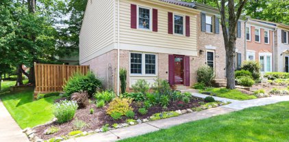 9271 Sprucewood Rd, Burke