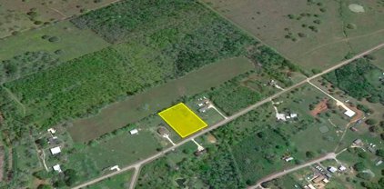 2806 County Road 34, Angleton