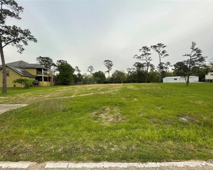 3411 E Bayou Drive, Shoreacres