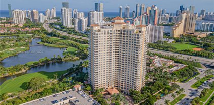 19501 W Country Club Dr Unit #2201, Aventura