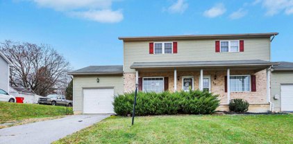 28 Larch Dr, Shippensburg