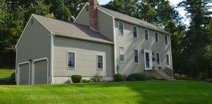 86 Thomas Dr, Marlborough