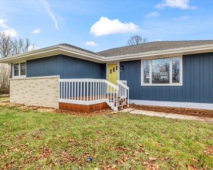 806 East Wisconsin Avenue, Pewaukee
