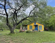 2806 County Road 653, Devine image
