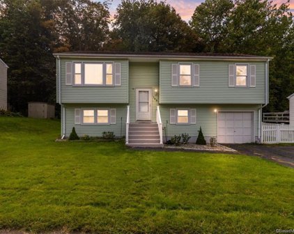 158 Julia Terrace, Middletown