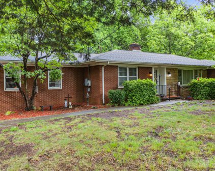 1050 20th Ne Street, Hickory