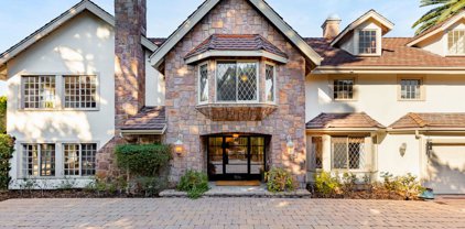 17605 EMBASSY Drive, Encino