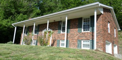 835 Knob Creek Rd, Shepherdsville