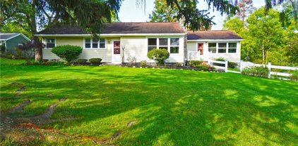 99 Castle Hill  Road, Aurora-142489