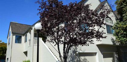 1 Redondo Ct, Alameda