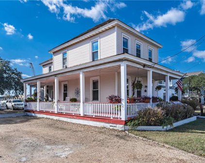725 W Ocean View Avenue, North Norfolk