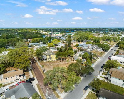 Division Street, Tarpon Springs
