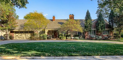 9717 Overbrook Road, Leawood