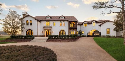5913 Giverny, Flower Mound