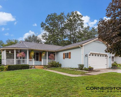 5887 S Parkway Avenue SE, Kentwood