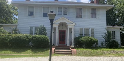 640 E 7TH Street, Waynesboro