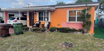 4795 E 9th Ct, Hialeah