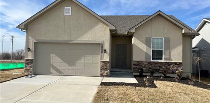 4052 NW Eclipse Place, Blue Springs