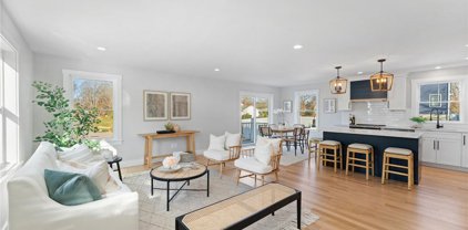 20 Magnolia Lane Unit B, South Kingstown