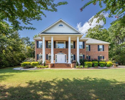 717 Fairway Lakes Road, Greenwood