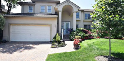 188 Montecito Crescent Unit #188, Melville