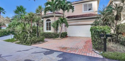 19414 40th Ct, Sunny Isles Beach