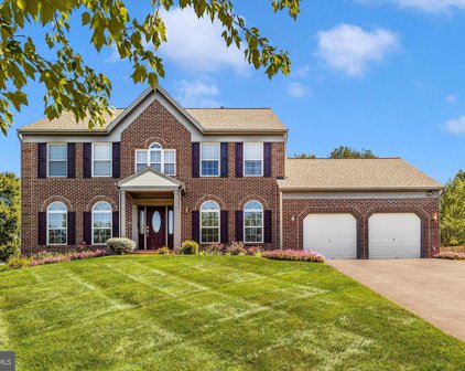 303 Troon Cir, Mount Airy