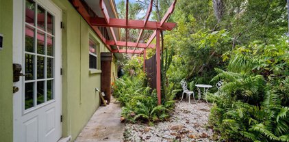 2211 Avenue B, Bradenton Beach