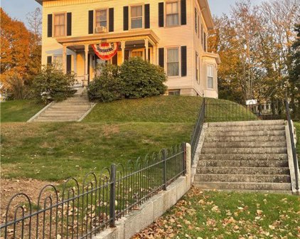29 Summer Street, Westerly