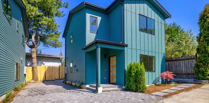 12534 C 5th Avenue NE, Seattle