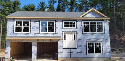 474 East  Avenue, Burrillville