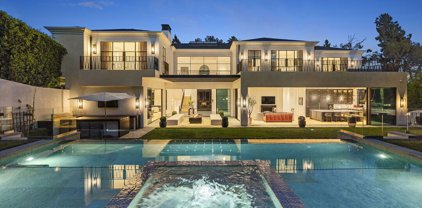 2331  Chislehurst Dr, Los Angeles