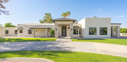 9802 N 53rd Place, Paradise Valley