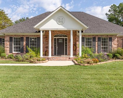 101 Southern Trace, Lufkin