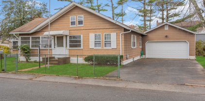 452 Capstan Avenue, Beachwood