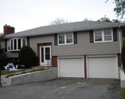 5 Thistle Road, Woburn image