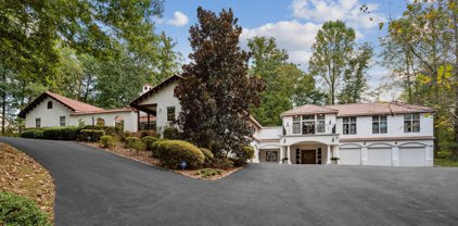 1005 Union Church Rd, Mclean