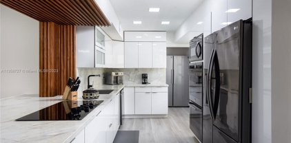 4240 Oaks Ter Unit #203, Pompano Beach