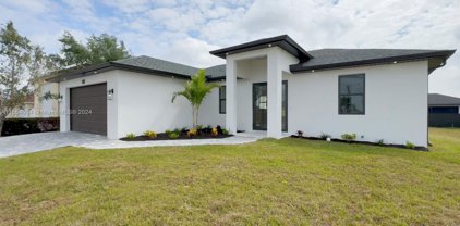 2424 Ne 24th Ave, Cape Coral