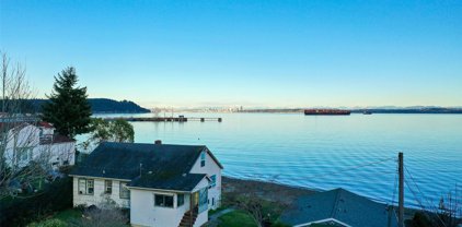 7895 Beach Drive E, Port Orchard