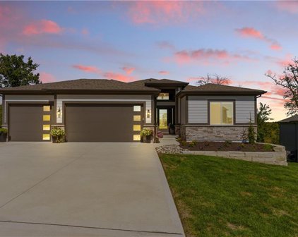 204 E Maple Street, Lone Jack
