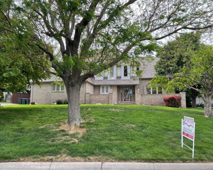 2015 Circle Lake Dr, Dodge City